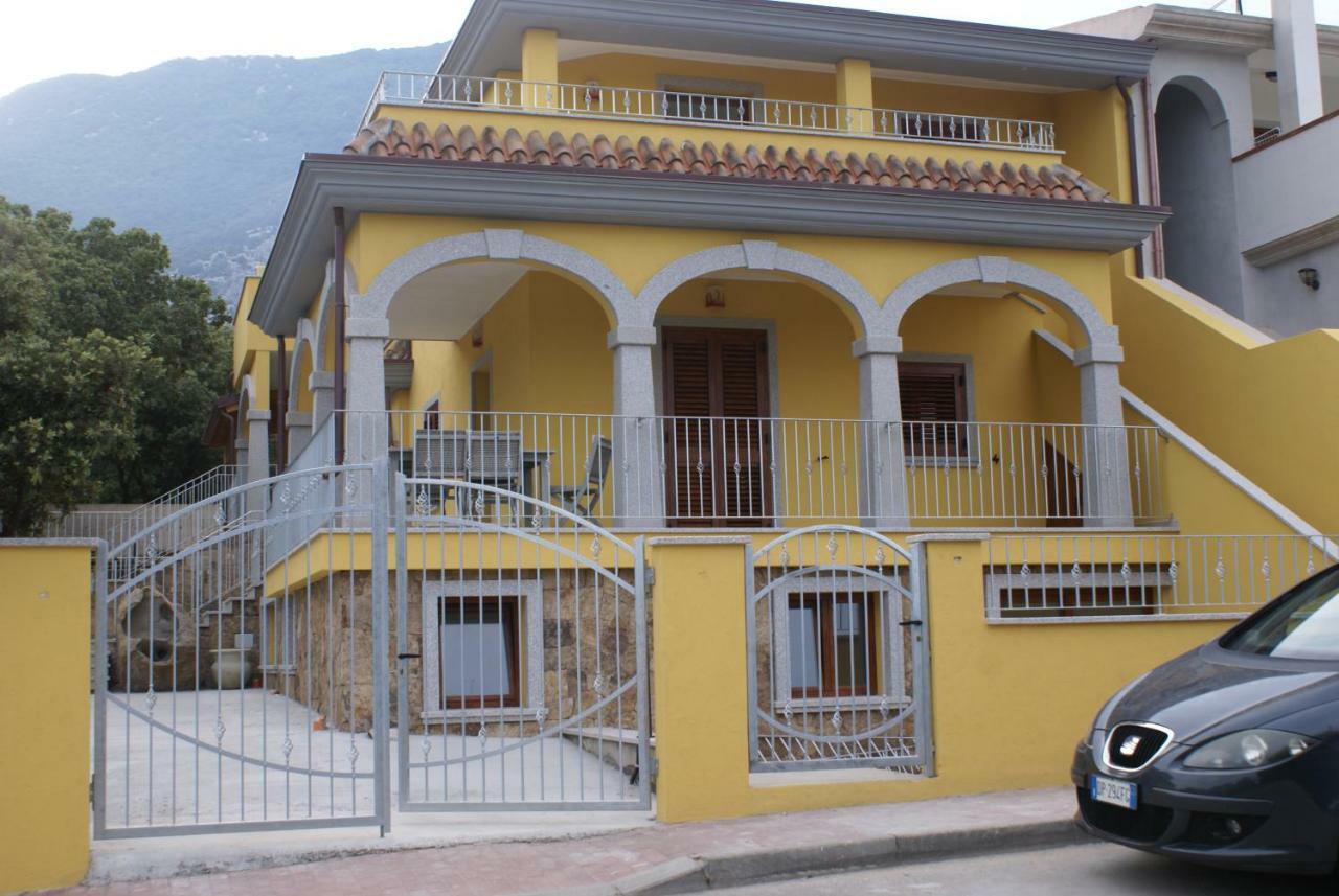 Casa Mariolu 2 Lejlighed Cala Gonone Eksteriør billede